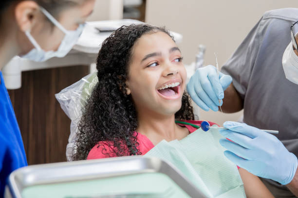 Best Cracked Tooth Emergency Dentist  in Kouts, IN